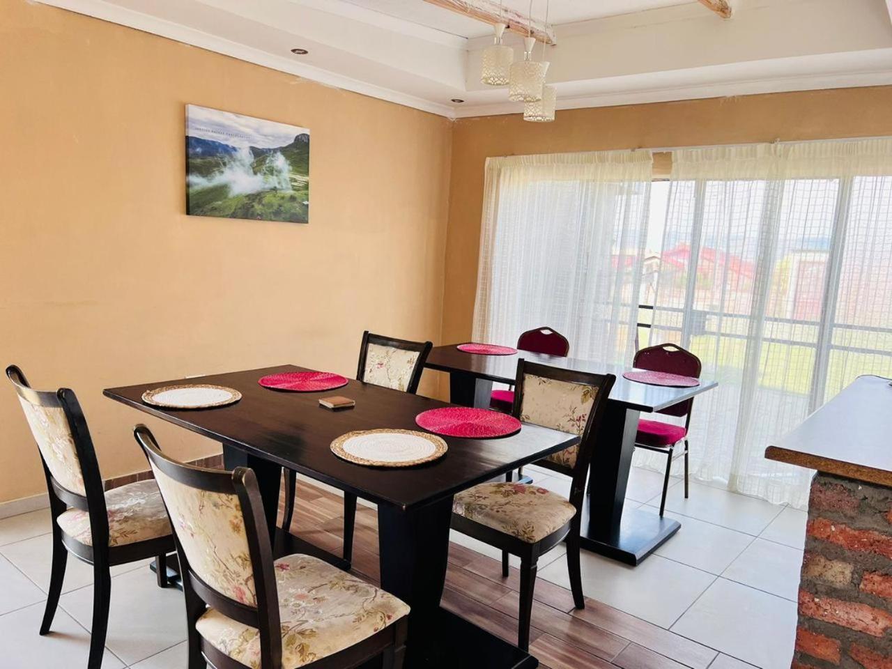 Mphatlalatsane Bnb Maseru Exterior photo